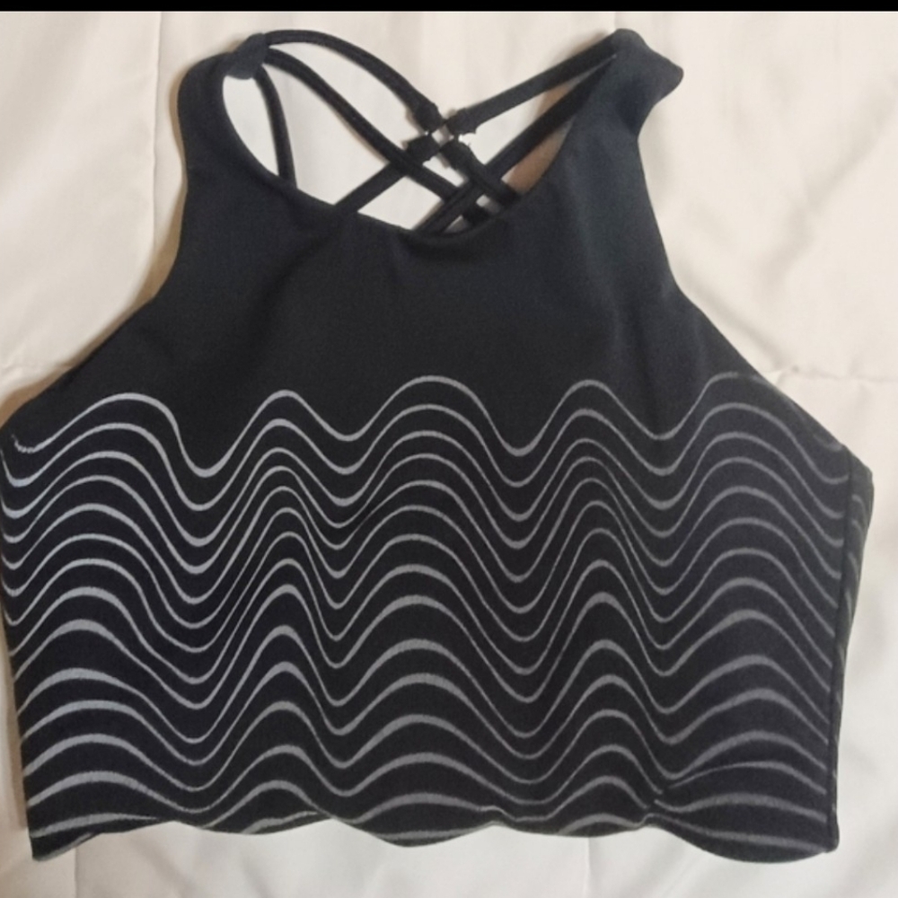 Buffbunny Collection Sz XS Wonderlust High Neck Strappy Back Sports Bra Black